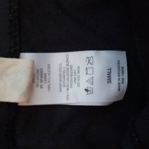 Bikini with 2 black bottoms - Picture 5 of 7